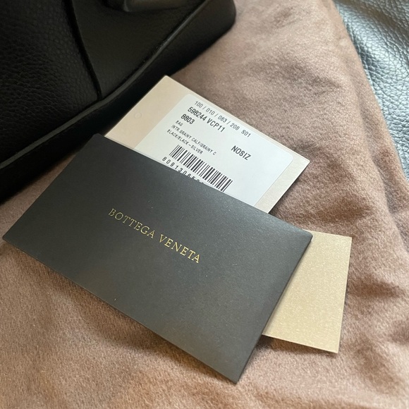 NWT BOTTEGA VENETA ARCO FLAP TOTE MEDIUM - Picture 11 of 11